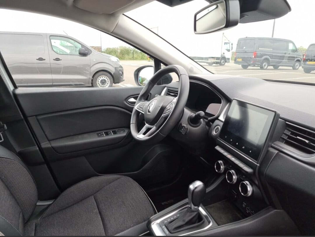 Renault Captur Intense 1.6 Hybrid